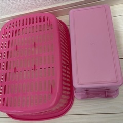 ピンク　かご　2つ　0円の画像