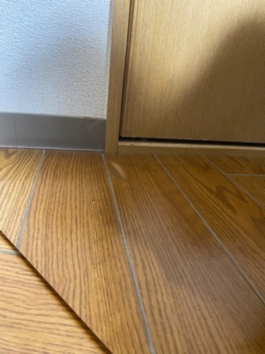 家具 割れない鏡