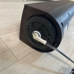 タワー型 扇風機 ブラウンの画像