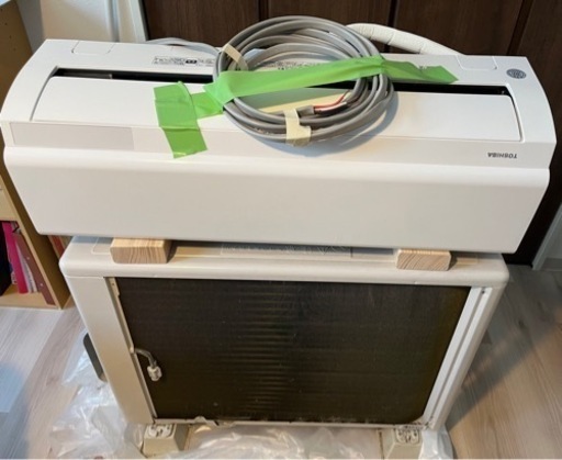 TOSHIBA エアコン一式　2021年製