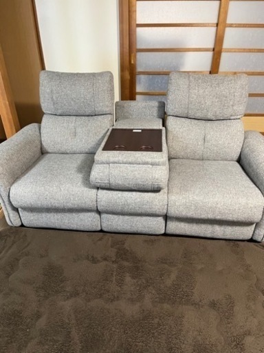 ニトリ電動リクライニングソファ三人掛け