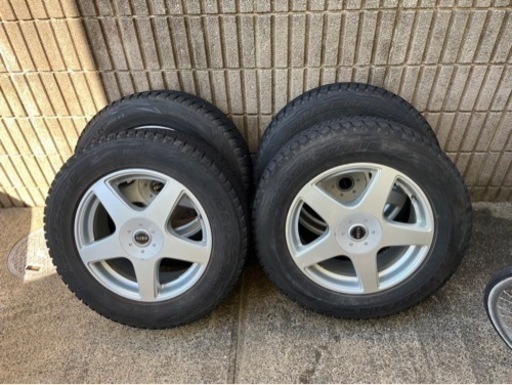 スタッドレスタイヤ　225/65R17