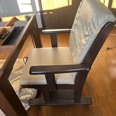 ダイニングテーブルコタツ：布団付き:椅子二個の画像