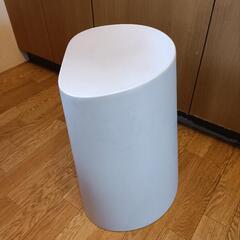 無印良品　ポリプロピレンスタッキングスツール

の画像