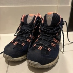 Columbia◆Saber III Mid Omni-Tech...
