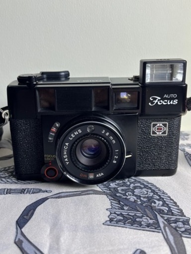 ヤシカ　YASHICA オートフォーカス　ズバピン　ケース　レンズキャップ付き　通電動作確認済