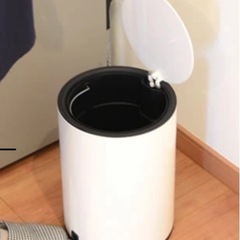 ゴミ箱　ペダルペール丸型 6L リブウェル(Livewell)  静音の画像