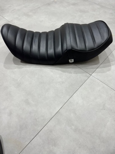 GPz400F バイソン黒変型タックロール2段 川口シート