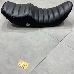 GPz400F バイソン黒変型タックロール2段 川口シートの画像