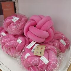 値下げしました★ジモティ割あり★  ゆいクッション ピンク H40×D45×W107 クリーニング済み TK1644							の画像