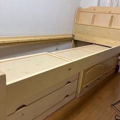 ニトリ　シングルベッド　引き出し付き【決まりました】
