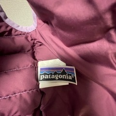 patagonia ダウンベスト80の画像