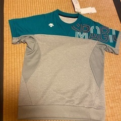 新品　デサント　バレーボール　ウエアー