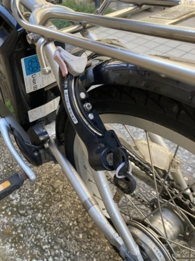 ブリヂストン　アシスタユニ20インチ　充電器無し　引き取り希望　東京