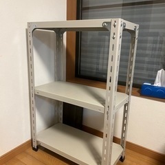 2/16まで　引き取りのみ　ラックの画像