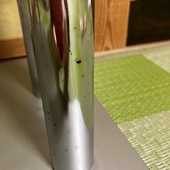 ガラス製のテレビ台の画像