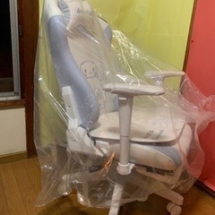 ゲーミングチェアーシナモンロールautofullの画像