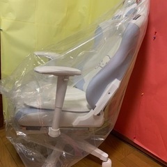 ゲーミングチェアーシナモンロールautofullの画像