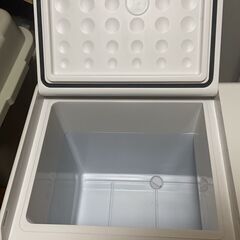 アウトドア　冷凍庫　ポータブルクーラーボックスの画像