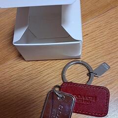 COACH　キーホルダー　オマケ【紙袋や箱セット】の画像