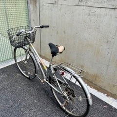 自転車 ノーパンクタイヤ 27インチの画像