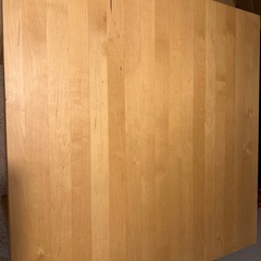 IKEAのテーブルの画像