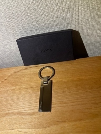 PRADA プラダ　キーリング キーホルダー　箱付き　未使用新品