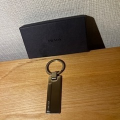 PRADA プラダ　キーリング キーホルダー　箱付き　未使用新品の画像