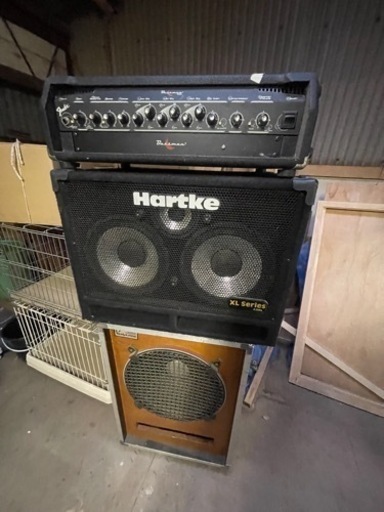 ベースアンプ(フェンダー、ハートキー、ベスタファイアー)