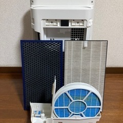 シャープ 加湿空気清浄機 KC-F50-W 2016年製の画像