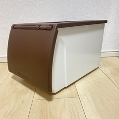 ③収納ボックス