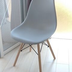 ダイニングチェア 北欧家具 『 イームズチェア』 グレー 
