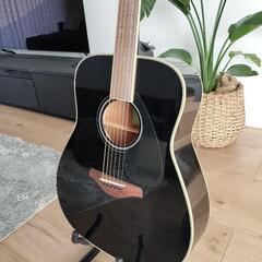 美品YAMAHAアコースティックギターの画像