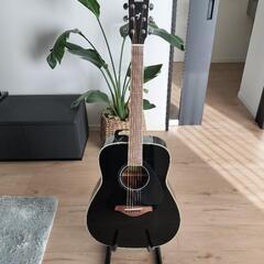 美品YAMAHAアコースティックギターの画像