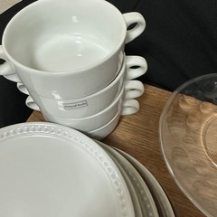 食器まとめ処分の画像