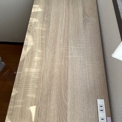 パソコンデスクの画像