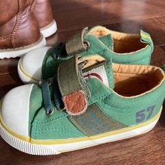 子供　スニーカー　ブーツ　セットの画像