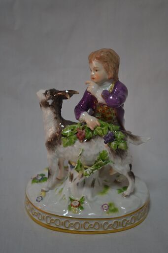 マイセン　置物　1870年ころ　ディスプレイ　マニア向け