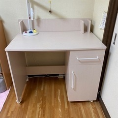 ニトリ学習机