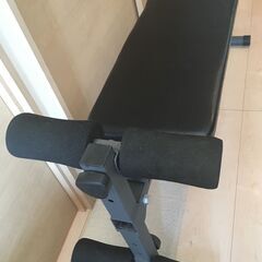 即決者優先！　ダンベル＆ホームシットアップベンチ セット（配送込み）の画像