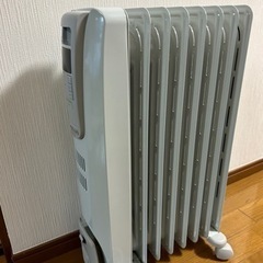 デロンギ　オイルヒーター　8〜10畳用　美品