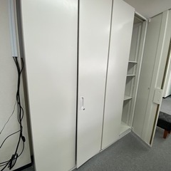 ロッカー、オフィス、