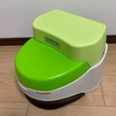 補助便座（踏み台、おまる兼用できます）の画像
