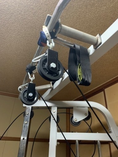 ボディメーカー　ケーブルクロスオーバー