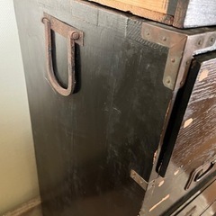 昭和　レトロ　タンス　引き出し　カフェ　お洒落の画像
