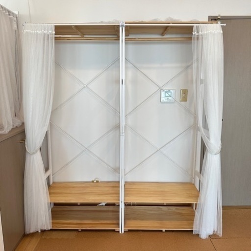 おしゃれなシースルーカーテン付⭐️