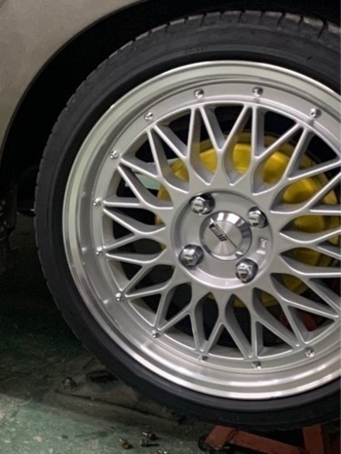 16インチ　アルミホイール