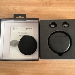 モバイルバッテリー内蔵Bluetoothイヤホンの画像
