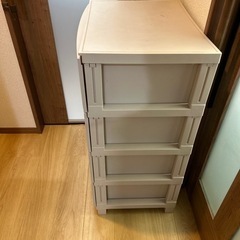 ドンキで買った衣装ケースの画像