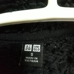レディースUNIQLOパーカーSの画像